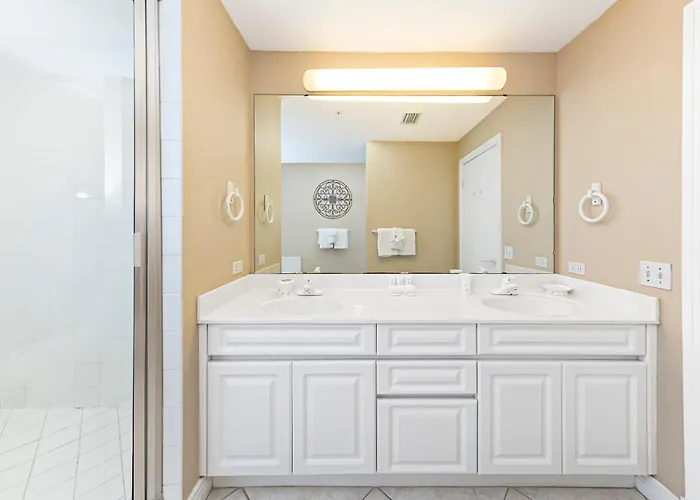 Colony E10b Apartment